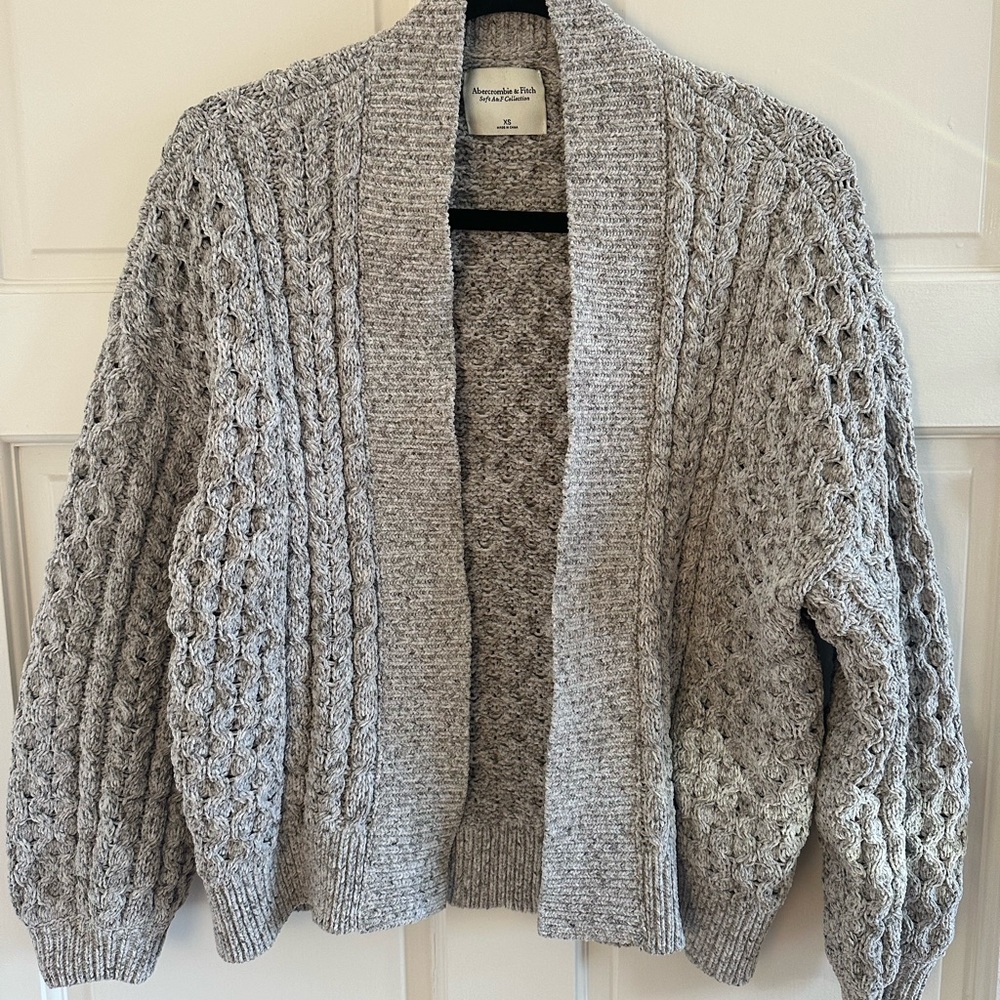 Abercrombie & Fitch grey chenille cardigan